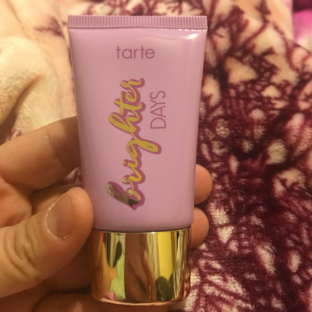 Tarte highlighting moisturizer